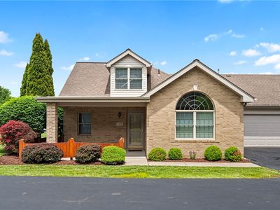 Property at 110 Steeplechase Cir, Gibsonia, PA