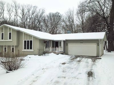 8125 Spring Valley Rd