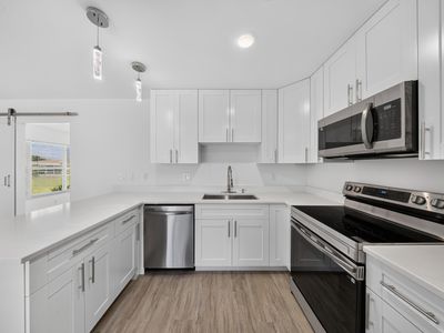 216 W Arbor Avenue