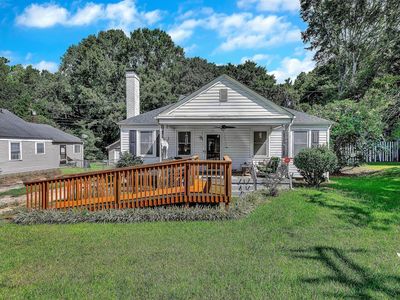 210 Mayfield Dr