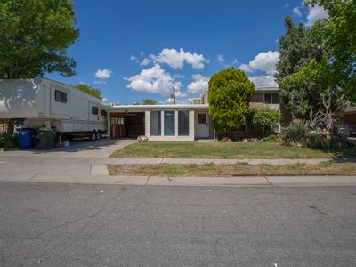 4380 W Rutgers Ave