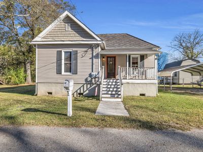 Property at 309 E 16th St, Chickamauga, GA