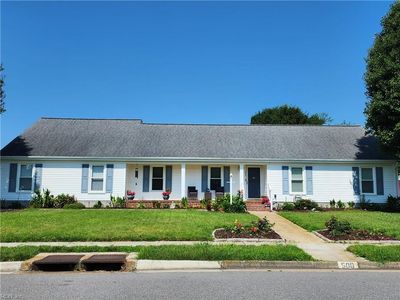 500 N Hills Dr