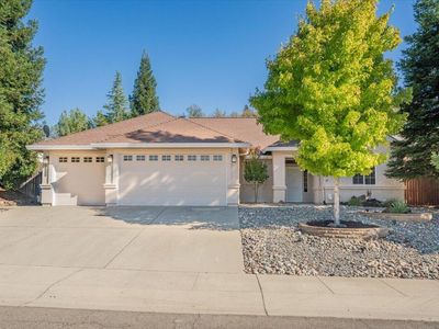 3599 Foothill Blvd