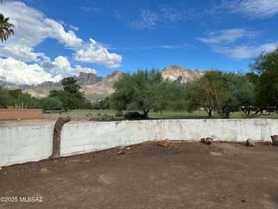 225 W Oro Valley Dr