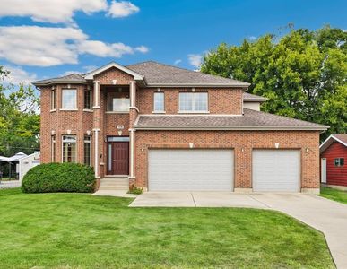 136 Oakwood Ave
