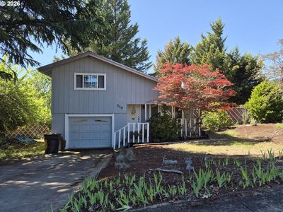 110 SE Cerrito Ct