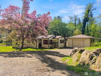 20670 NE Kingston Street