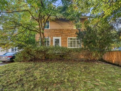 619 Garry Rd