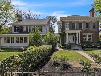 119/121 W Main St