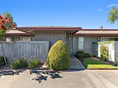 4504 N Valentine Ave APT 141