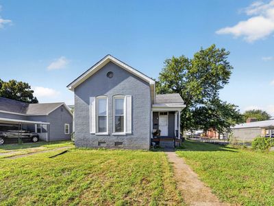 500 1st St