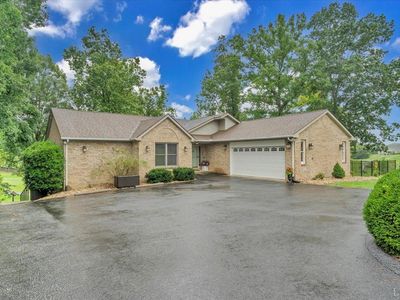 1037 Whitetail Dr