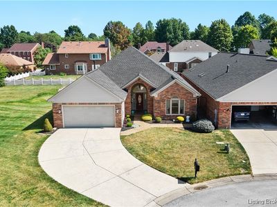 1640 Greenbriar Court