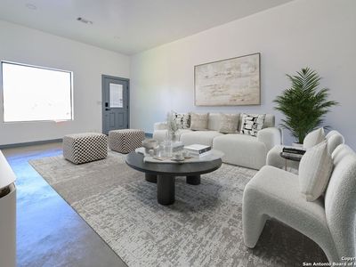 1003 W Galveston
