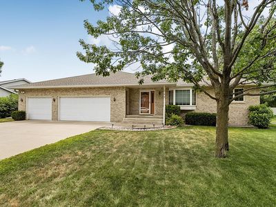 343 Pondview Ln