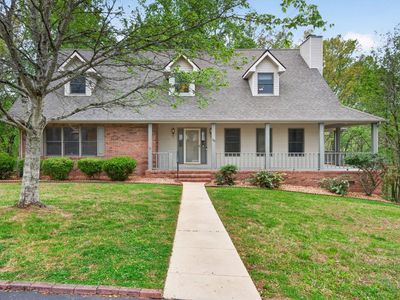 1782 Heathrow Dr