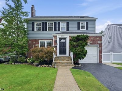 102 Mortimer Ave