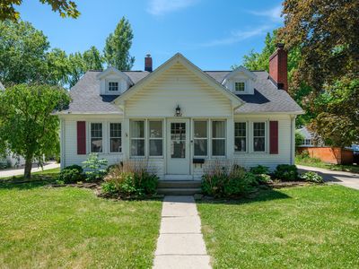 1322 Homecrest Ave