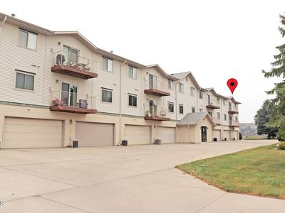 Property at 131 3rd Ave SE APT 302, Mandan, ND