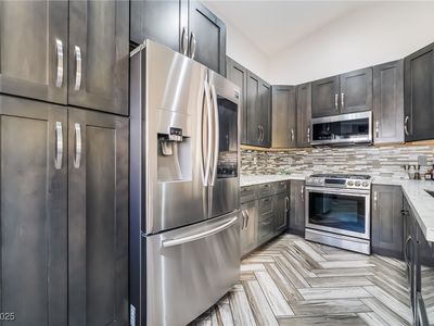 2348 Buffalo Run Ave