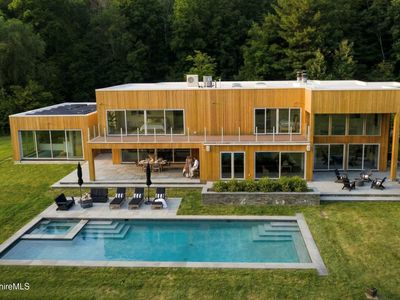 33 Ford Rd