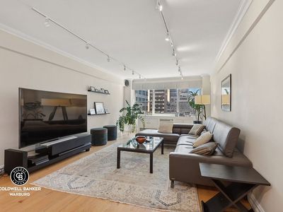 333 E 46th St APT 9B