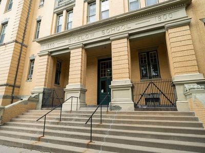 350 W 4th St APT 209