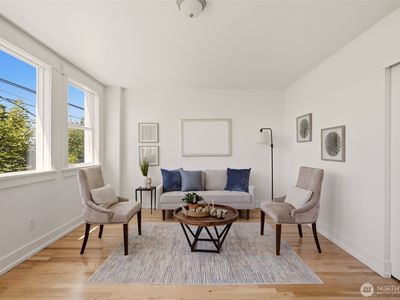 5435 S M Street #202
