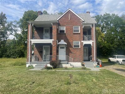 325 Fountain Ave