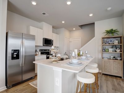 2233 Harlequin Point