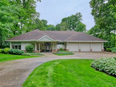 811 Farwell Dr