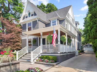 530 W Main St