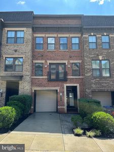 3117 Sundrops Ct