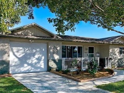 9436 GLEN MOOR LANE