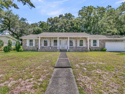 1351 Winchester Dr