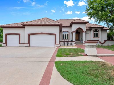 1706 E Tiara Pines St