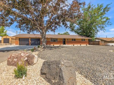 406 Lindenwood Dr