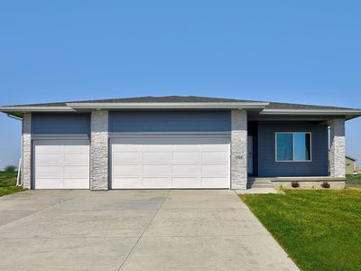 1768 SW Sienna Ct