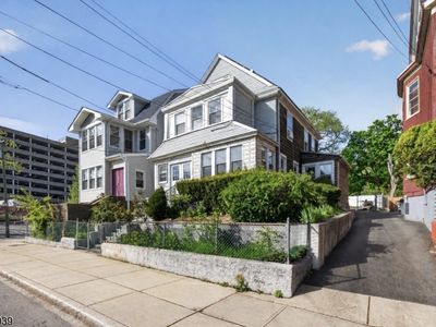 127 Lyons Ave
