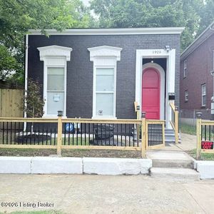1925 W Main St