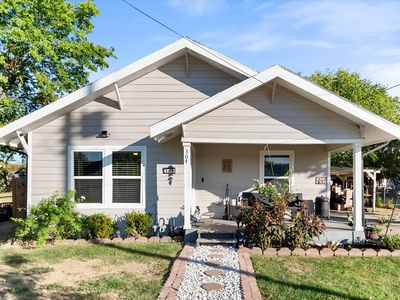 304 T A Carroll Ave