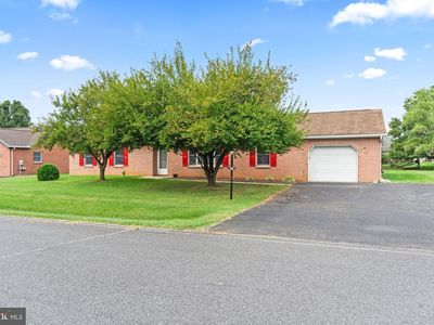 1213 S Pointe Dr