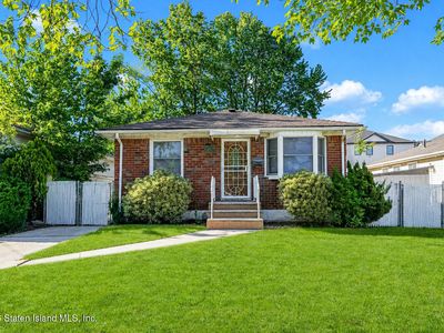 826 Lamont Ave