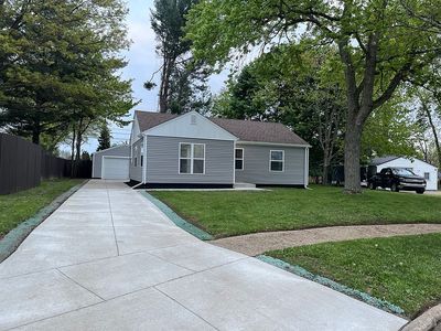 448 Carver St NW