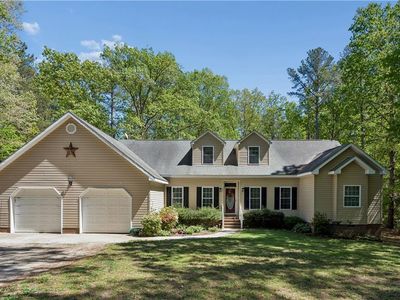 10107 Woods Creek Ln
