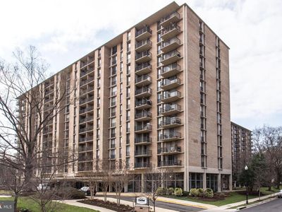 4600 S Four Mile Run Dr APT 226