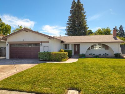 542 Crestview Drive