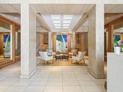 1770 Avenida Del Mundo Unit 809