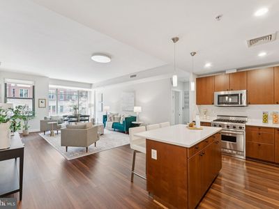 2425 L St NW APT 205